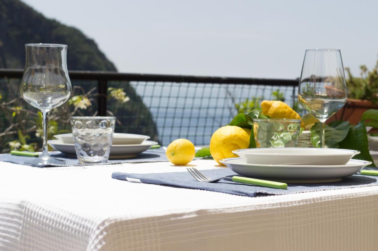 リオマッジョーレVillino Caterina House: Big Terrace Seaviewアパートメント エクステリア 写真